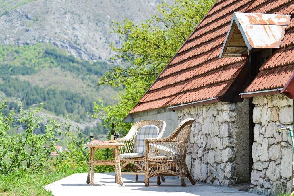 Grandma'S Hut Villa Niksic Exterior photo